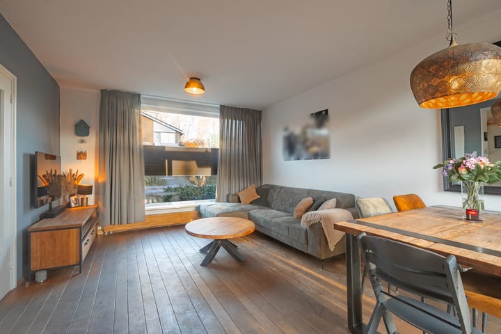 Photo 3 of Dorpstraat 102