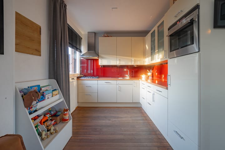 Photo 9 of Dorpstraat 102