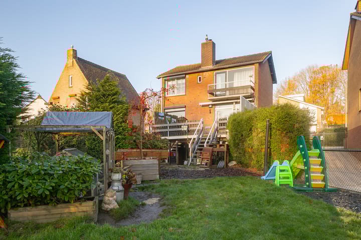 Photo 21 of Dorpstraat 102