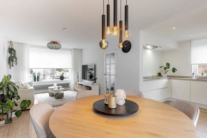 Photo 2 of Planeetstraat 1