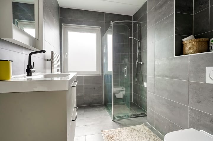 Photo 26 of Graslelie 49