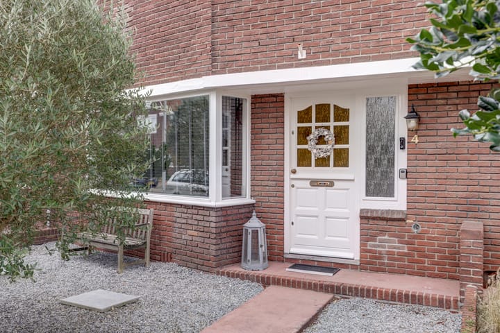 Photo 4 of J.P. Heyestraat 4