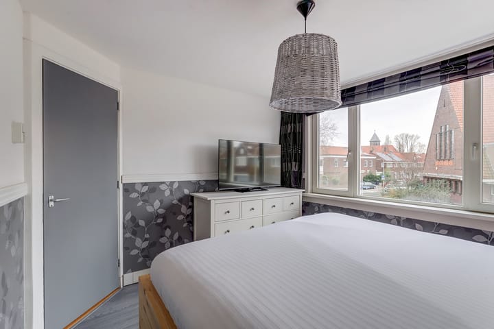 Photo 20 of J.P. Heyestraat 4