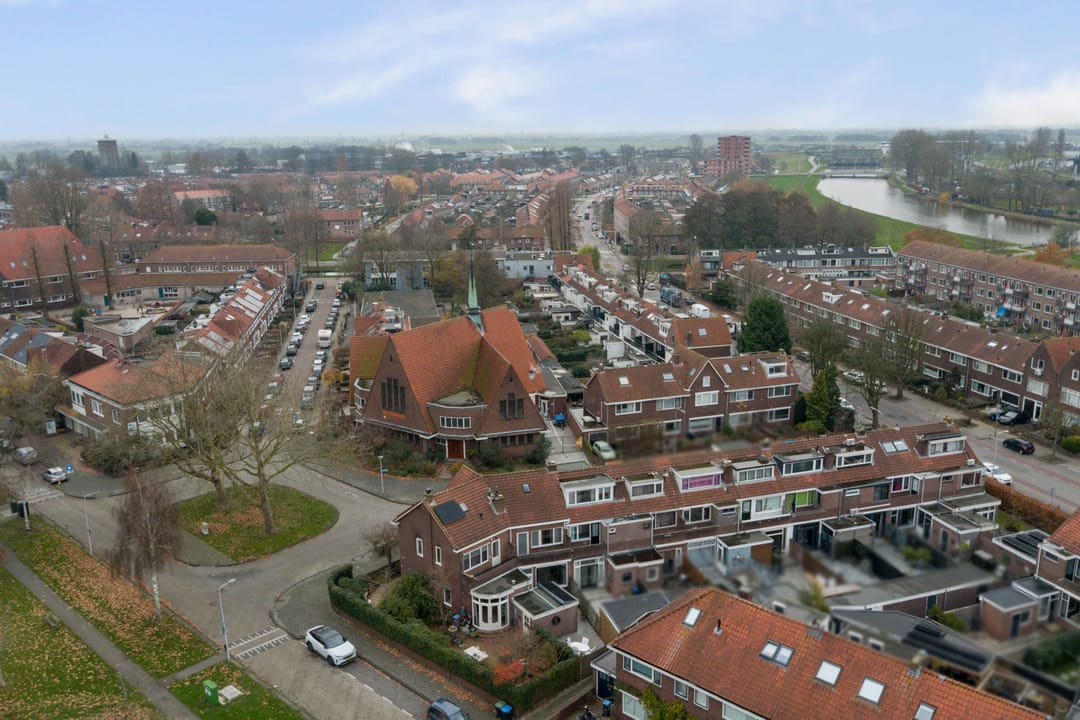 Foto 43 van J.P. Heyestraat 4