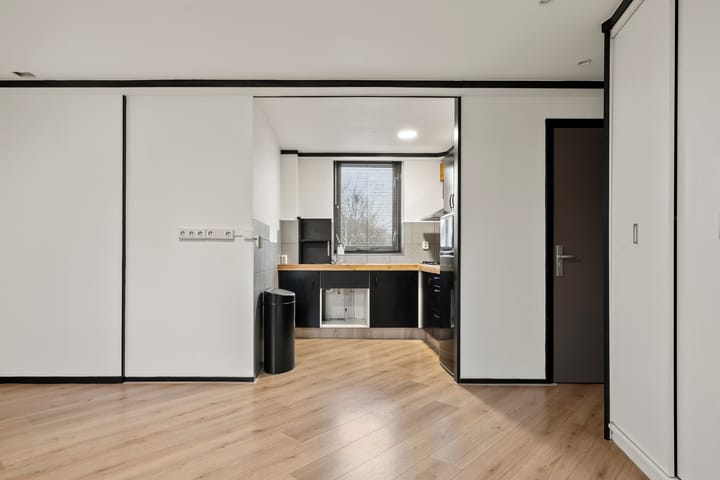 Photo 4 of Waterloweg 30-1