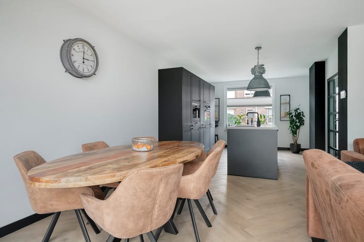 Foto 12 van Bloemheuvel 17