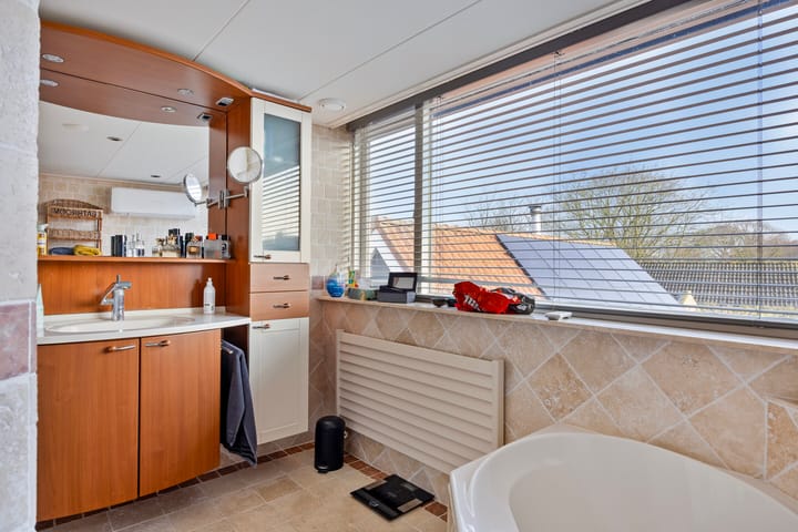 Foto 24 van Herelsestraat 130