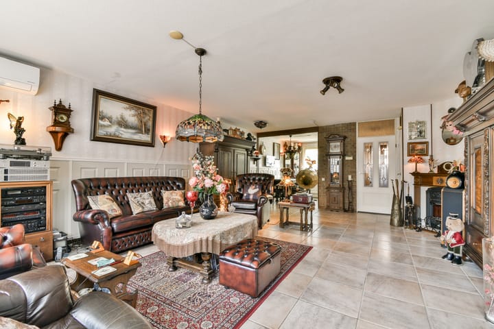 Photo 10 of Runmolenerf 1