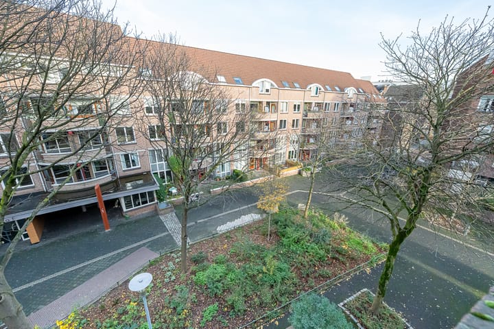 Foto 46 van Hoogbeeltplein 107