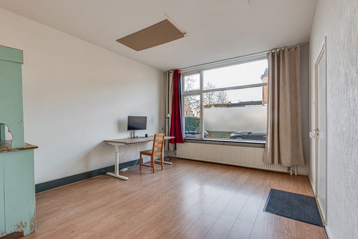 Photo 15 of Geuzenweg 230