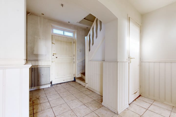 Photo 10 of Bisschop Hopmansstraat 36