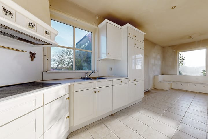 Photo 27 of Bisschop Hopmansstraat 36