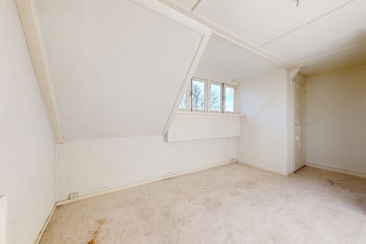 Photo 33 of Bisschop Hopmansstraat 36