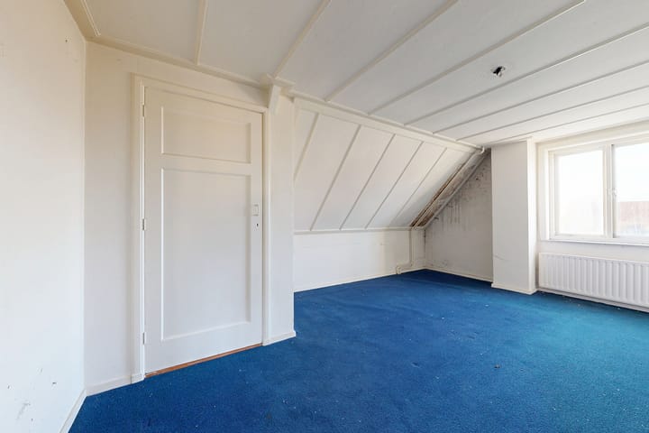 Photo 34 of Bisschop Hopmansstraat 36