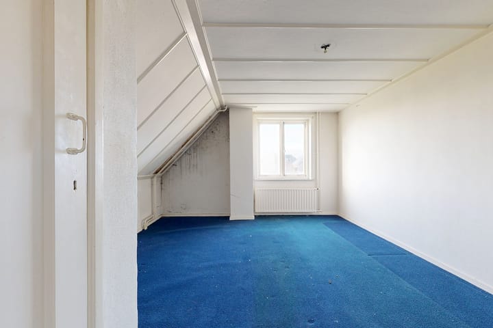 Photo 35 of Bisschop Hopmansstraat 36