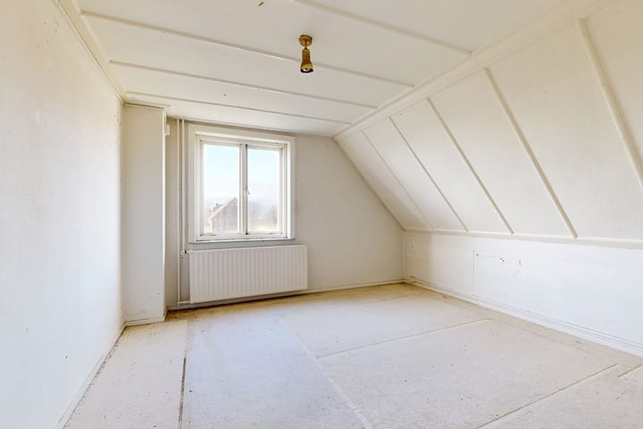 Photo 38 of Bisschop Hopmansstraat 36