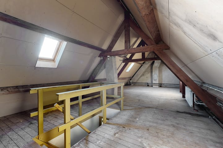 Photo 48 of Bisschop Hopmansstraat 36