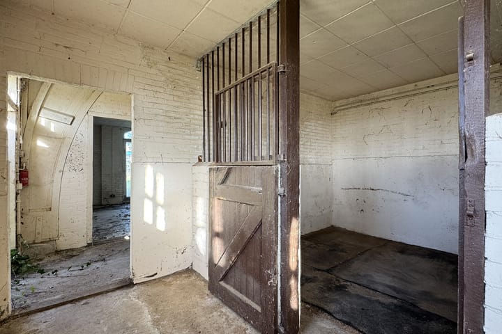 Photo 57 of Bisschop Hopmansstraat 36