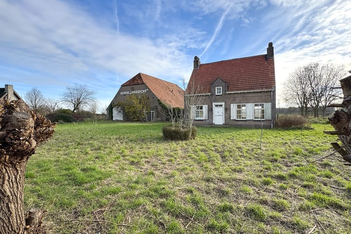 Photo 69 of Bisschop Hopmansstraat 36