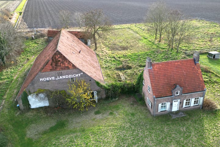 Photo 88 of Bisschop Hopmansstraat 36