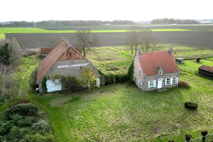 Photo 90 of Bisschop Hopmansstraat 36