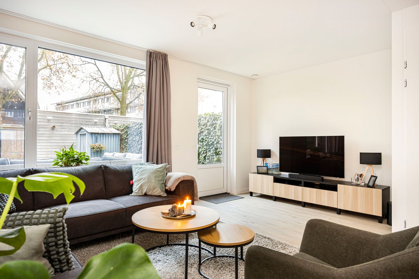 Photo 10 of Nelson Mandelastraat 4