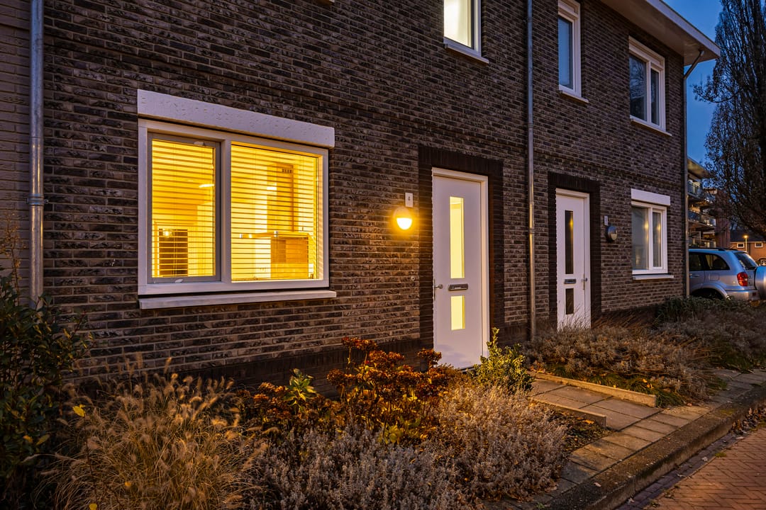 Photo 7 of Nelson Mandelastraat 4