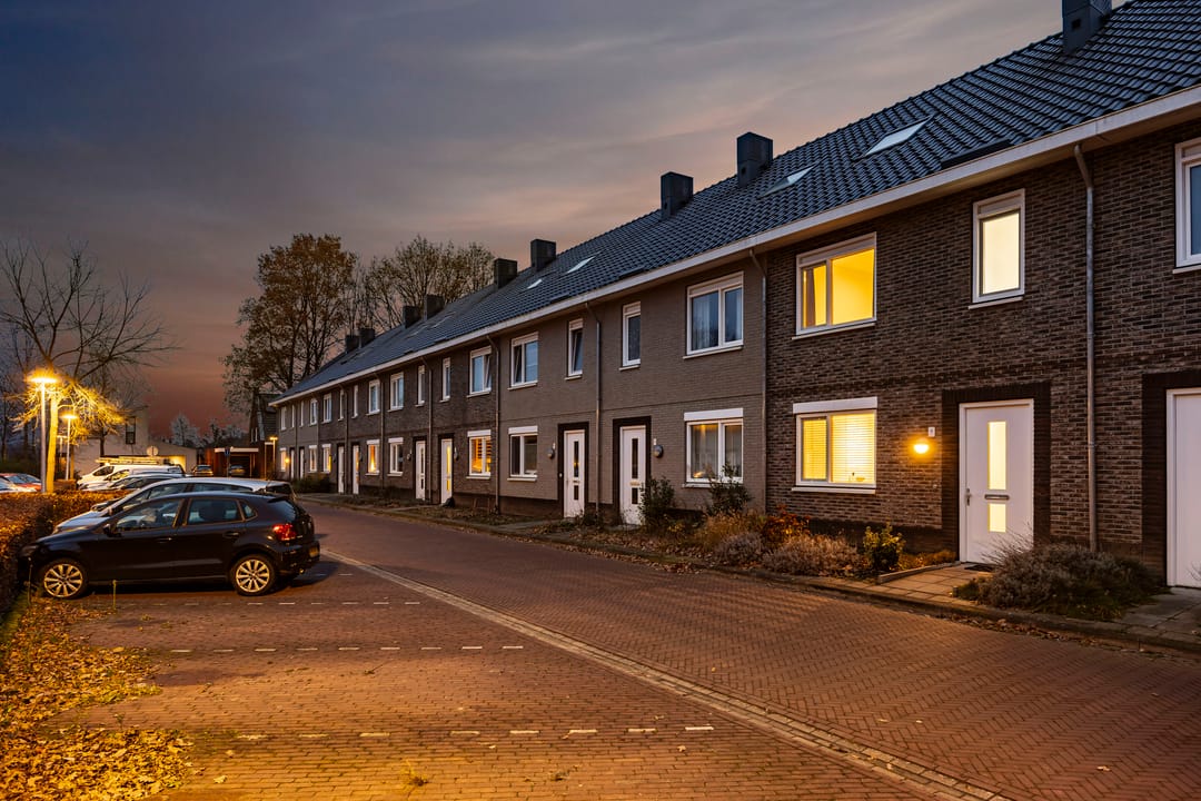 Photo 32 of Nelson Mandelastraat 4