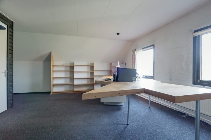 Photo 47 of Midwolderweg 31