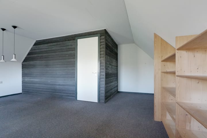 Photo 48 of Midwolderweg 31