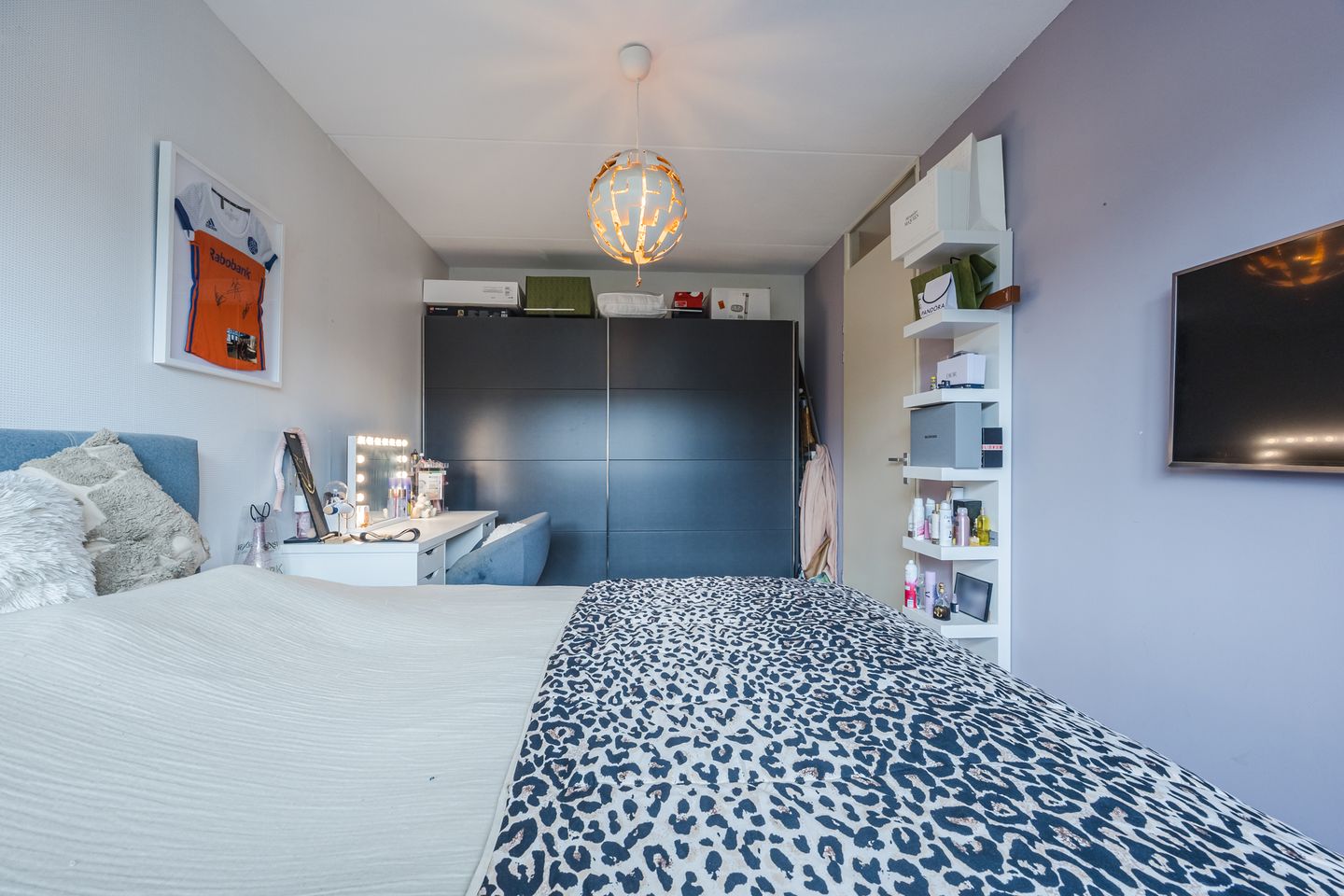 Photo 14 of Burg vd Mortelstraat 16