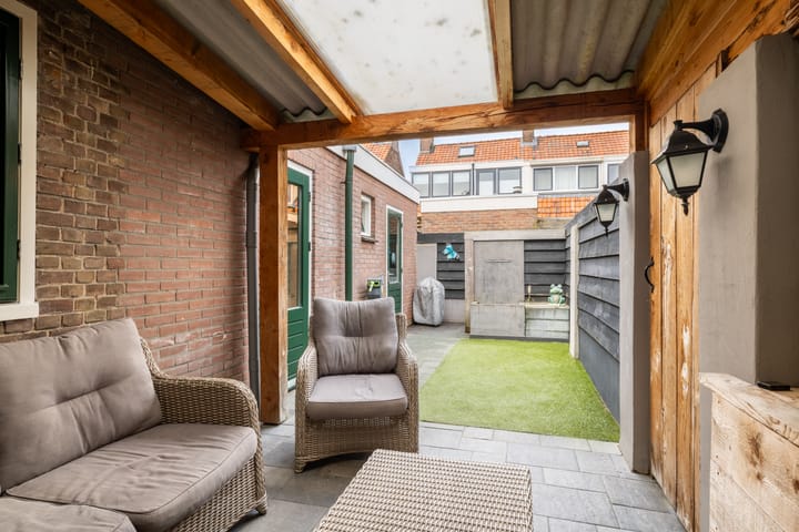 Photo 28 of Julianastraat 12