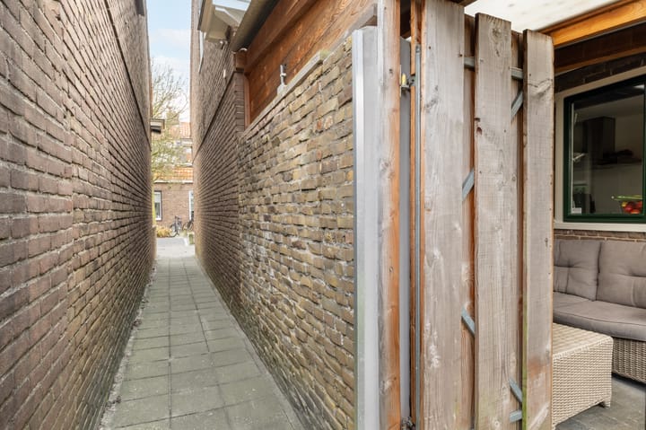 Photo 33 of Julianastraat 12