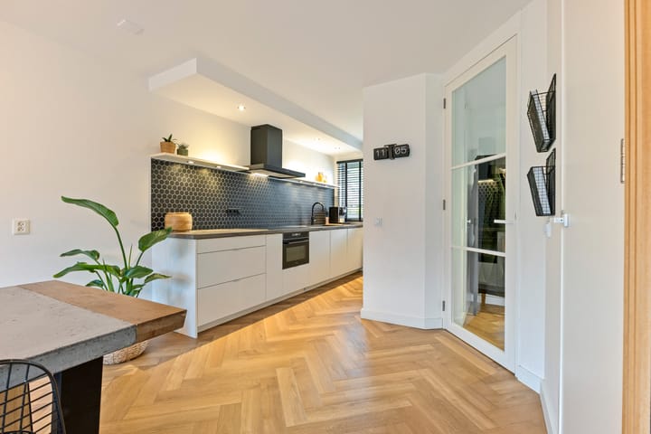 Foto 16 van Zilverpark 157