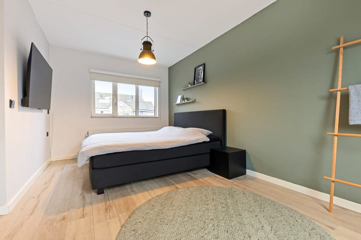 Foto 24 van Zilverpark 157