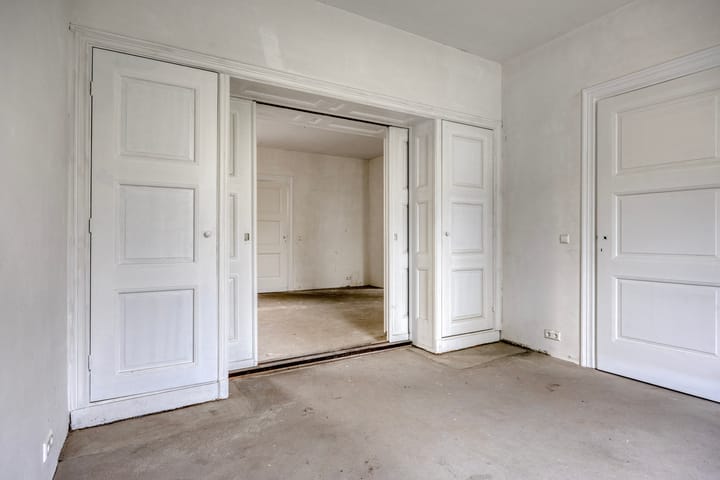 Photo 18 of Bredaseweg 343