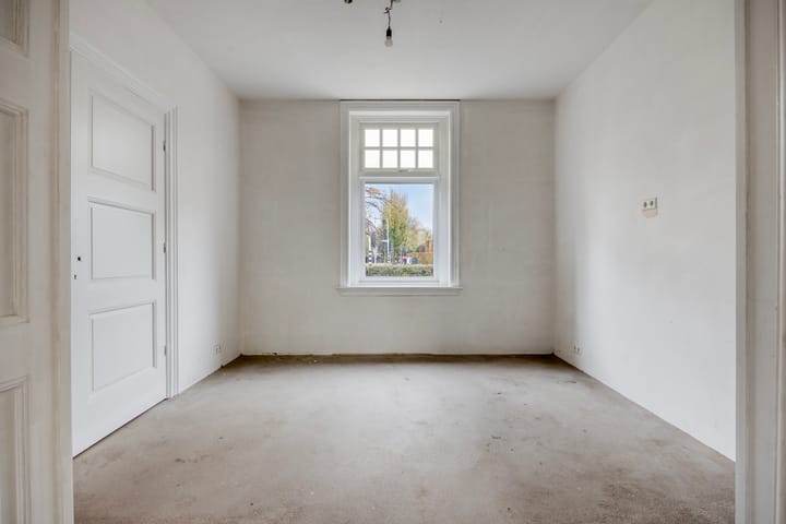 Photo 19 of Bredaseweg 343