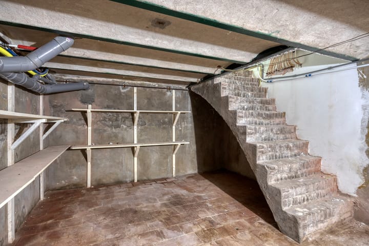 Photo 24 of Bredaseweg 343