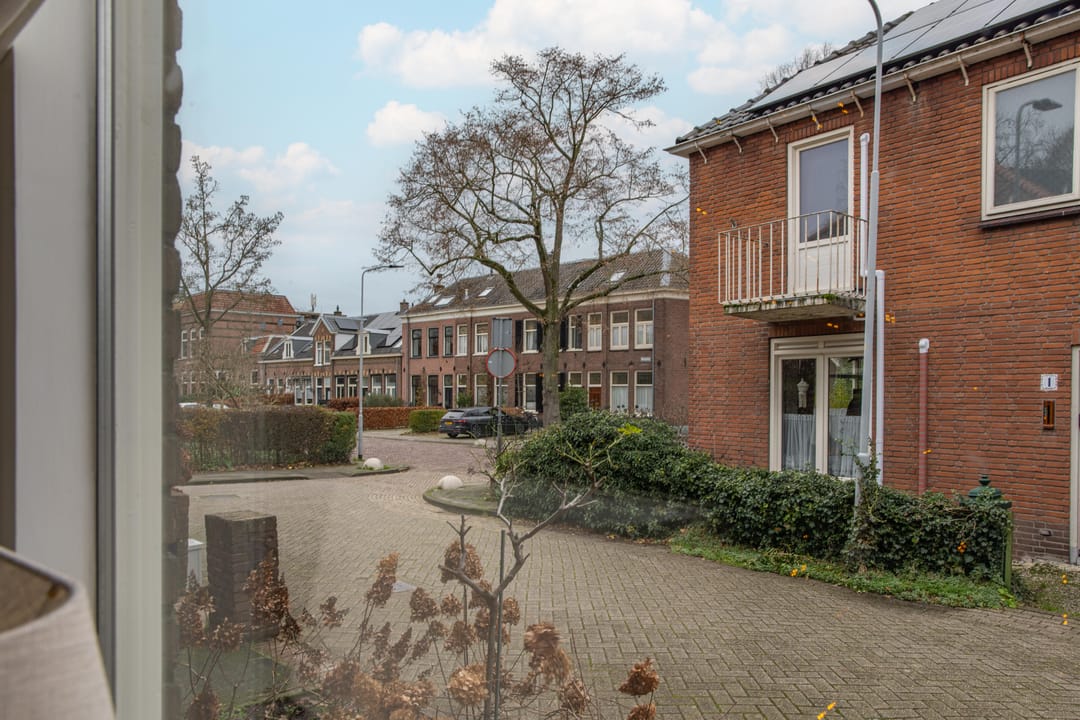 Foto 16 van Looierstraat 4
