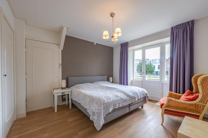 Photo 31 of Looierstraat 4