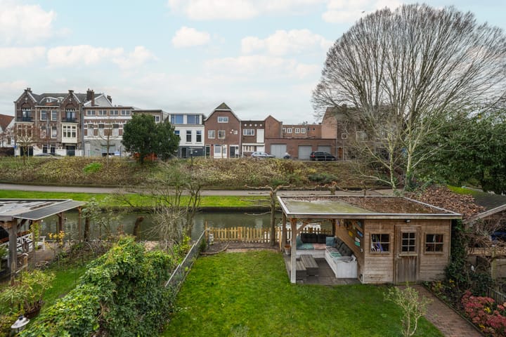 Photo 34 of Looierstraat 4