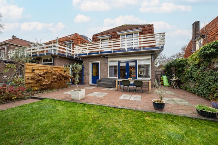 Photo 49 of Looierstraat 4