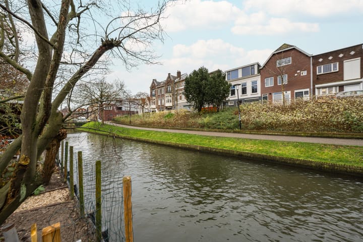 Photo 51 of Looierstraat 4