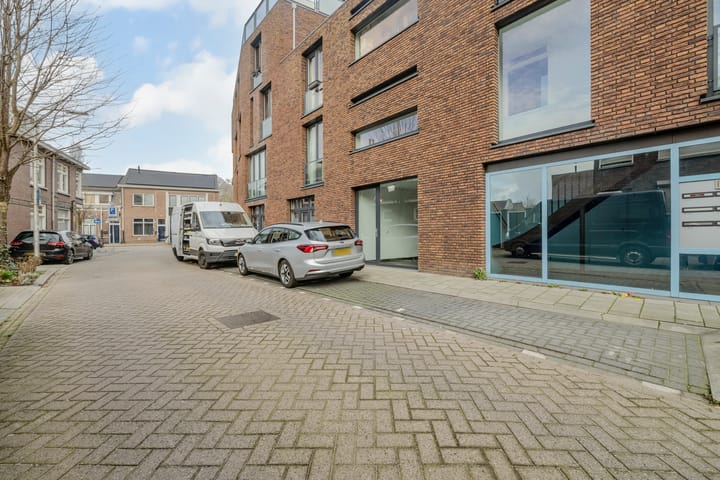 Photo 38 of Noord-Besterdstraat 2-03