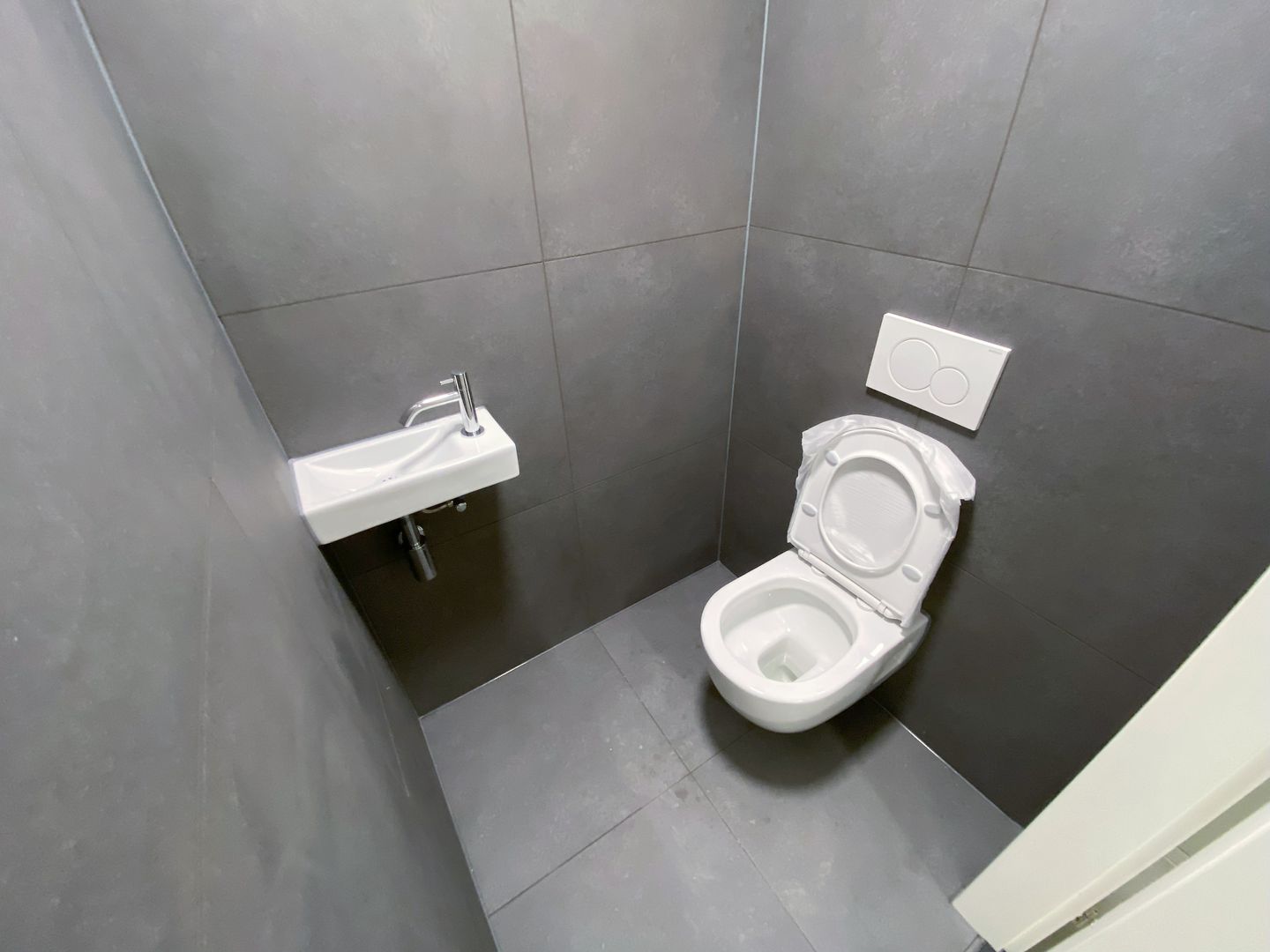 View photo 5 of Vlotbrugweg 13-W