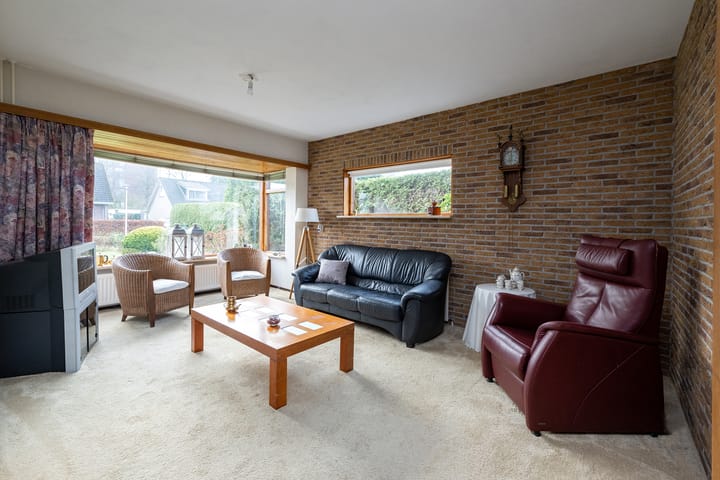 Photo 3 of Mr P J Oudlaan 32