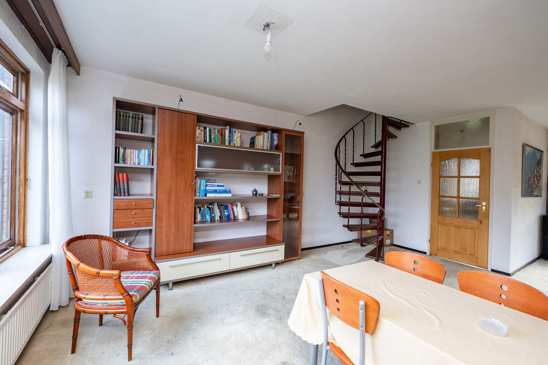 Photo 8 of Mr P J Oudlaan 32