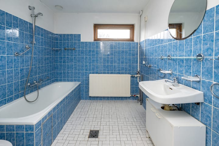 Photo 19 of Mr P J Oudlaan 32