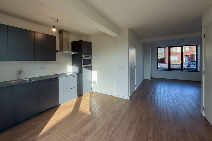 Photo 13 of Houtstraat 56-F