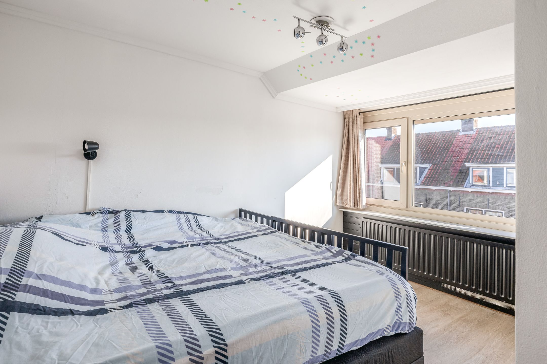 Photo 15 of Willemstraat 180